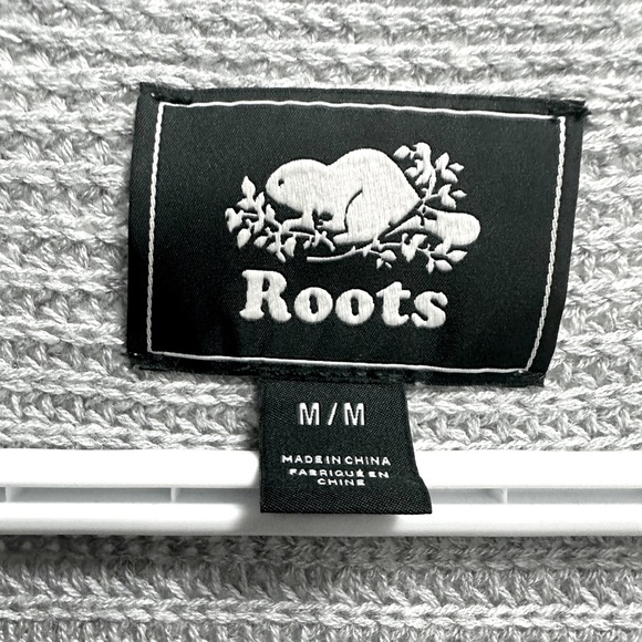 Roots V-Neck Sweater - Picture 3 of 4